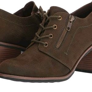 White Mountain booties